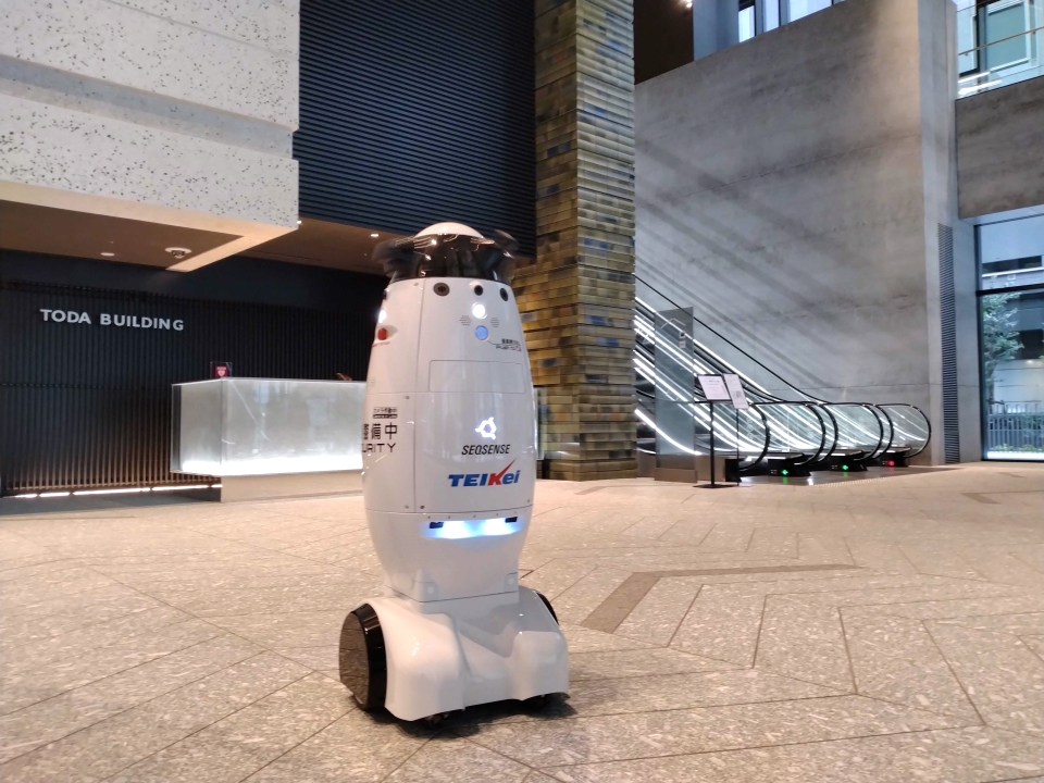 TODA BUILDINGにて 警備ロボット「SQ-2」本格稼働開始